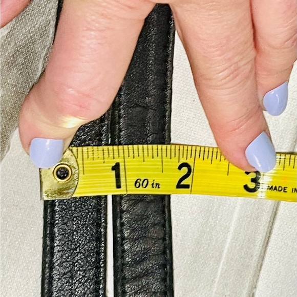 VINTAGE Black Leather shoulder bag - Picture 15 of 16